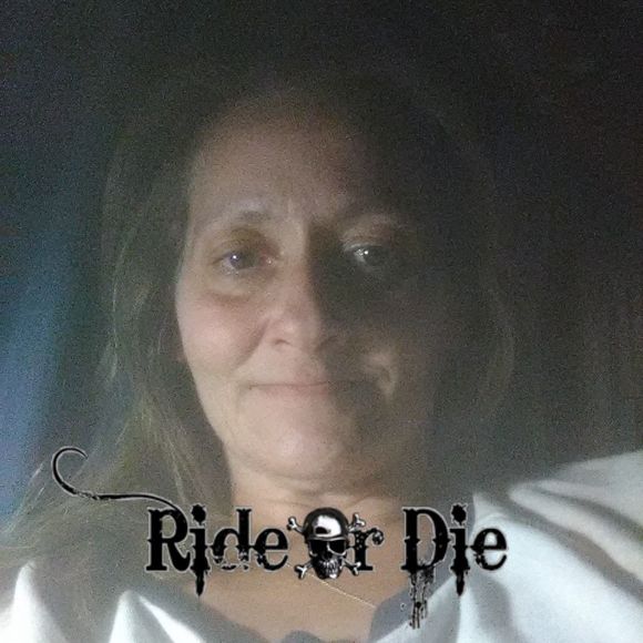 Meet your Posher, Angi - Picture 1 of 1